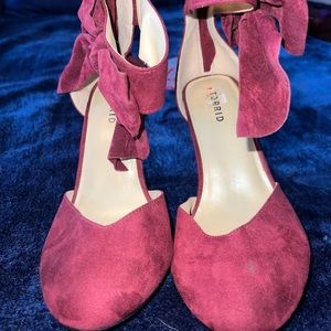 Maroon Heels with Bow Accent